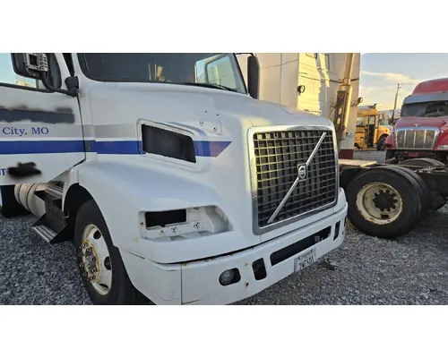 VOLVO VNM Hood
