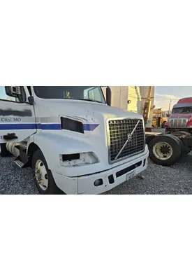 VOLVO VNM Hood
