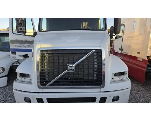 VOLVO VNM Hood