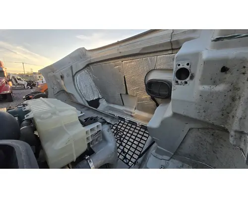 VOLVO VNM Hood