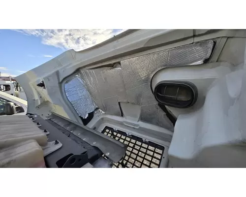 VOLVO VNM Hood