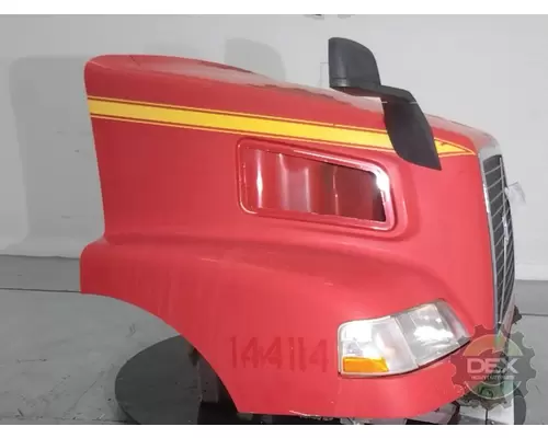 VOLVO VNM Hood
