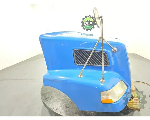 VOLVO VNM Hood