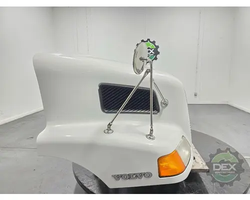 VOLVO VNM Hood