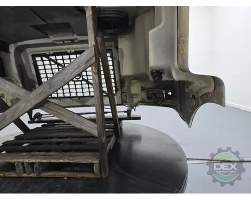 VOLVO VNM Hood