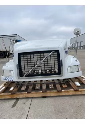 VOLVO VNM Hood