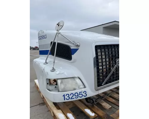 VOLVO VNM Hood