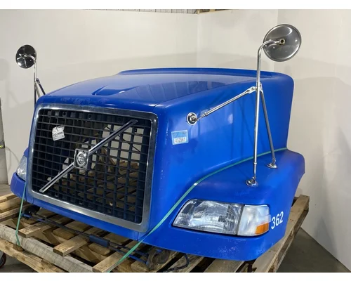 VOLVO VNM Hood