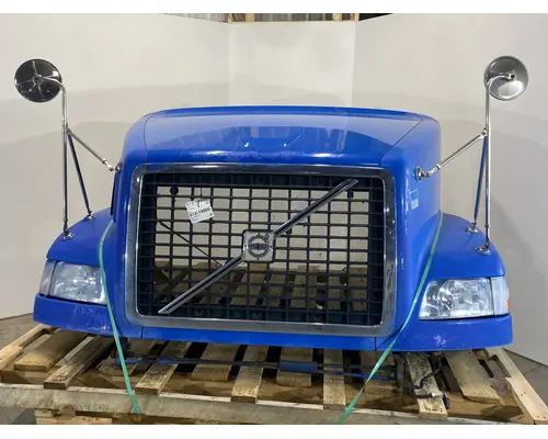 VOLVO VNM Hood
