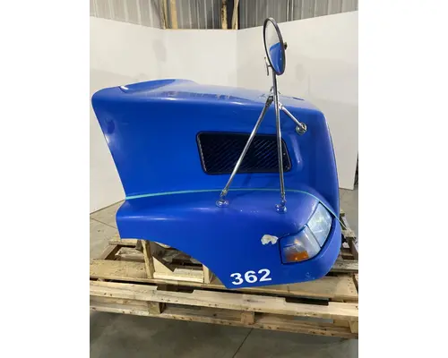 VOLVO VNM Hood