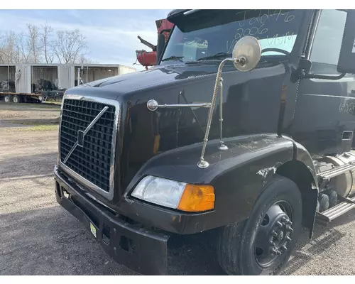 VOLVO VNM Hood