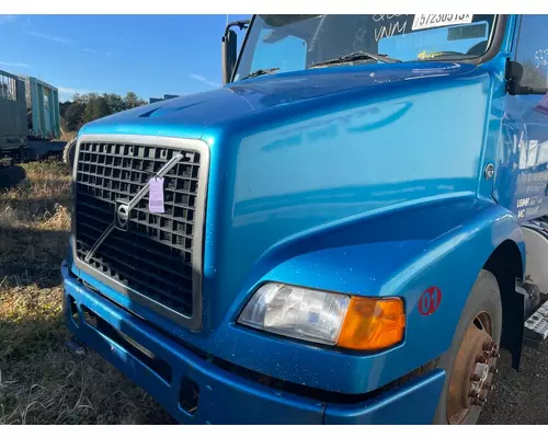 VOLVO VNM Hood