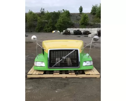 VOLVO VNM Hood