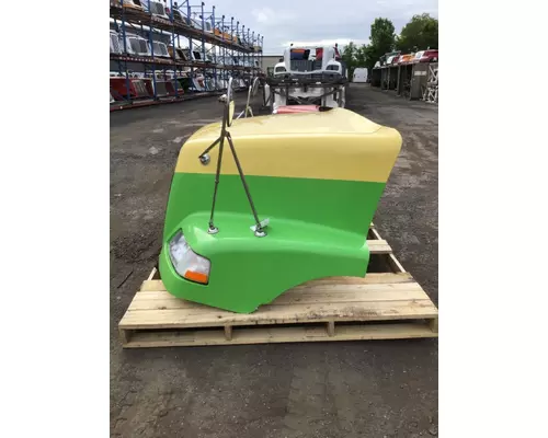 VOLVO VNM Hood