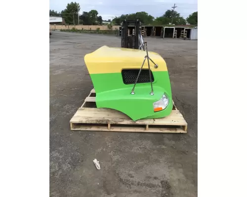 VOLVO VNM Hood
