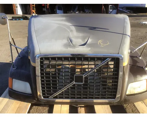 VOLVO VNM Hood