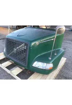 VOLVO VNM Hood