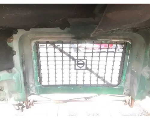 VOLVO VNM Hood