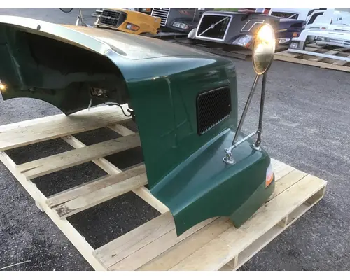 VOLVO VNM Hood