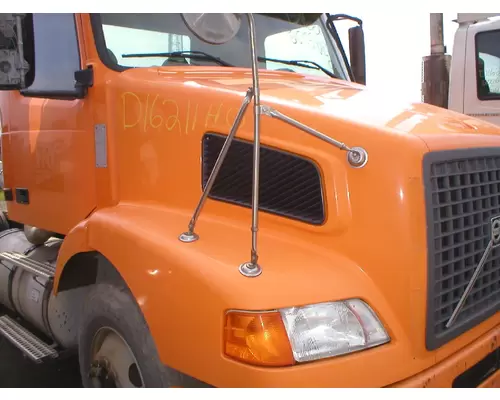 VOLVO VNM Hood