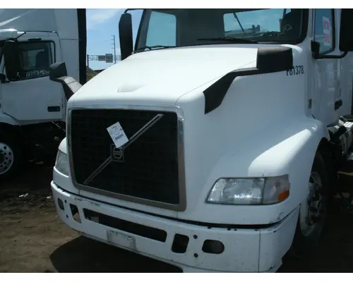 VOLVO VNM Hood