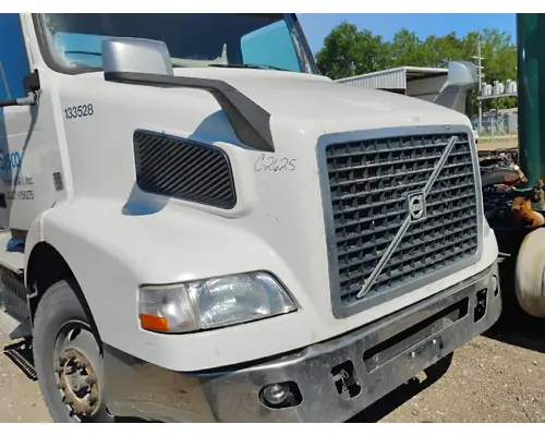 VOLVO VNM Hood