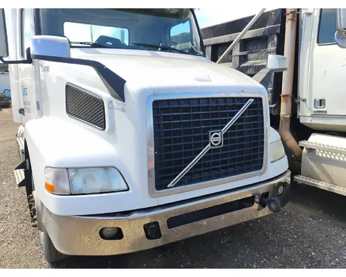 VOLVO VNM Hood