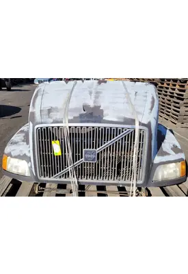 VOLVO VNM Hood