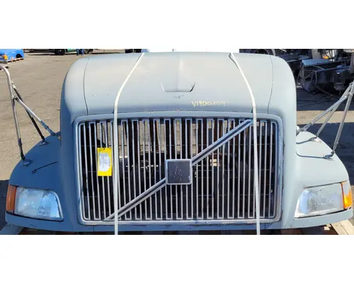 VOLVO VNM Hood