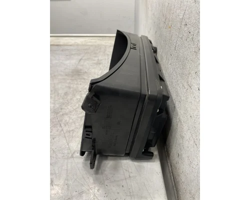 VOLVO VNM Instrument Cluster