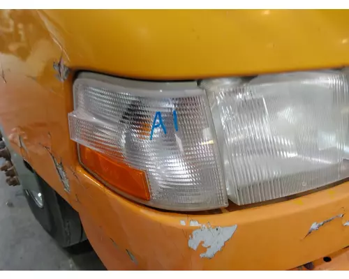 VOLVO VNM LAMP, TURN SIGNAL