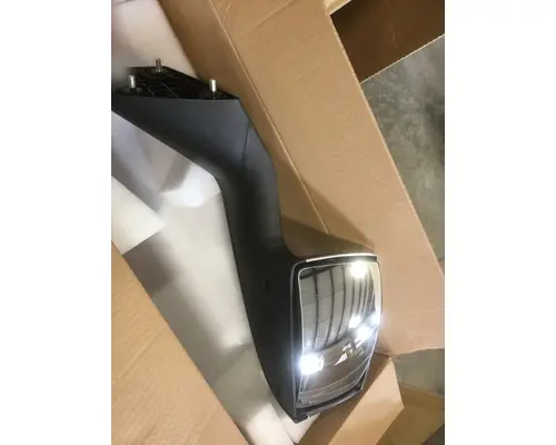 VOLVO VNM MIRROR - HOOD