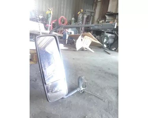 VOLVO VNM MIRROR ASSEMBLY CABDOOR