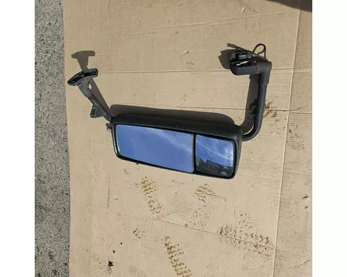 VOLVO VNM MIRROR ASSEMBLY CABDOOR