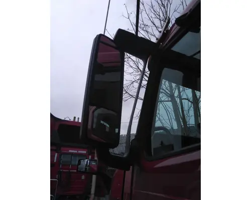 VOLVO VNM MIRROR ASSEMBLY CABDOOR