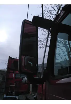 VOLVO VNM MIRROR ASSEMBLY CAB/DOOR