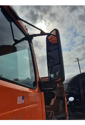 VOLVO VNM MIRROR ASSEMBLY CAB/DOOR