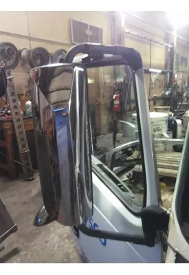 VOLVO VNM MIRROR ASSEMBLY CAB/DOOR