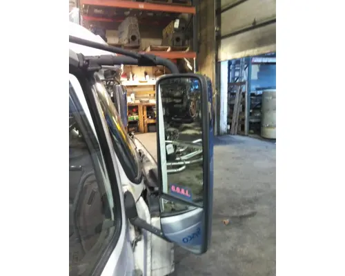 VOLVO VNM MIRROR ASSEMBLY CABDOOR
