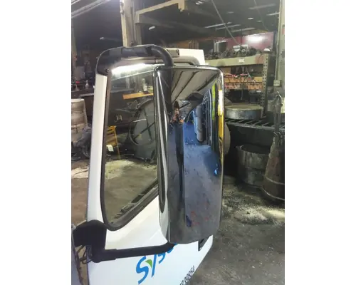 VOLVO VNM MIRROR ASSEMBLY CABDOOR