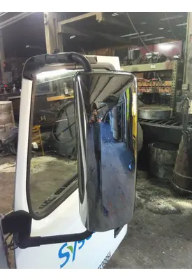 VOLVO VNM MIRROR ASSEMBLY CAB/DOOR