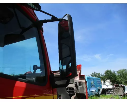 VOLVO VNM MIRROR ASSEMBLY CABDOOR