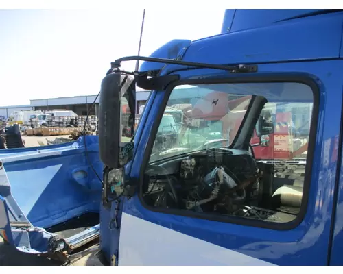 VOLVO VNM MIRROR ASSEMBLY CABDOOR