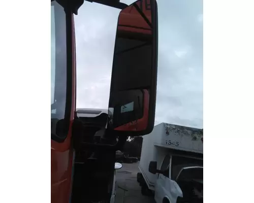 VOLVO VNM MIRROR ASSEMBLY CABDOOR