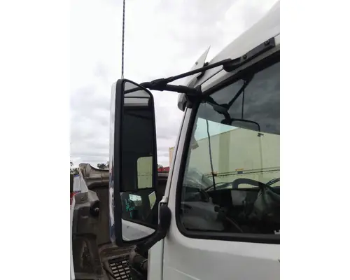 VOLVO VNM MIRROR ASSEMBLY CABDOOR
