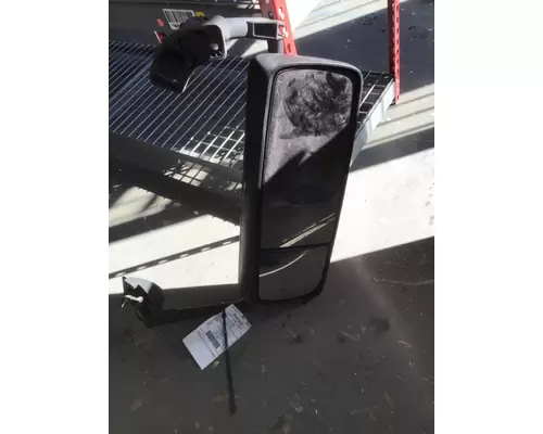 VOLVO VNM MIRROR ASSEMBLY CABDOOR