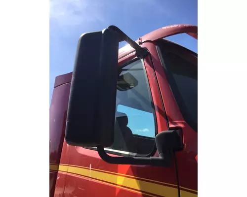 VOLVO VNM MIRROR ASSEMBLY CABDOOR