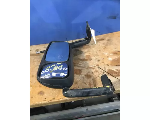 VOLVO VNM MIRROR ASSEMBLY CABDOOR