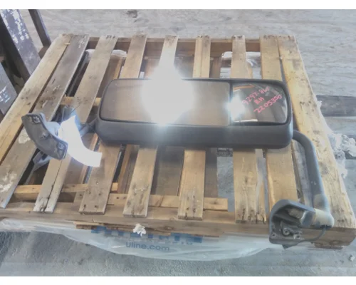 VOLVO VNM MIRROR ASSEMBLY CABDOOR