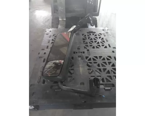 VOLVO VNM MIRROR ASSEMBLY CABDOOR